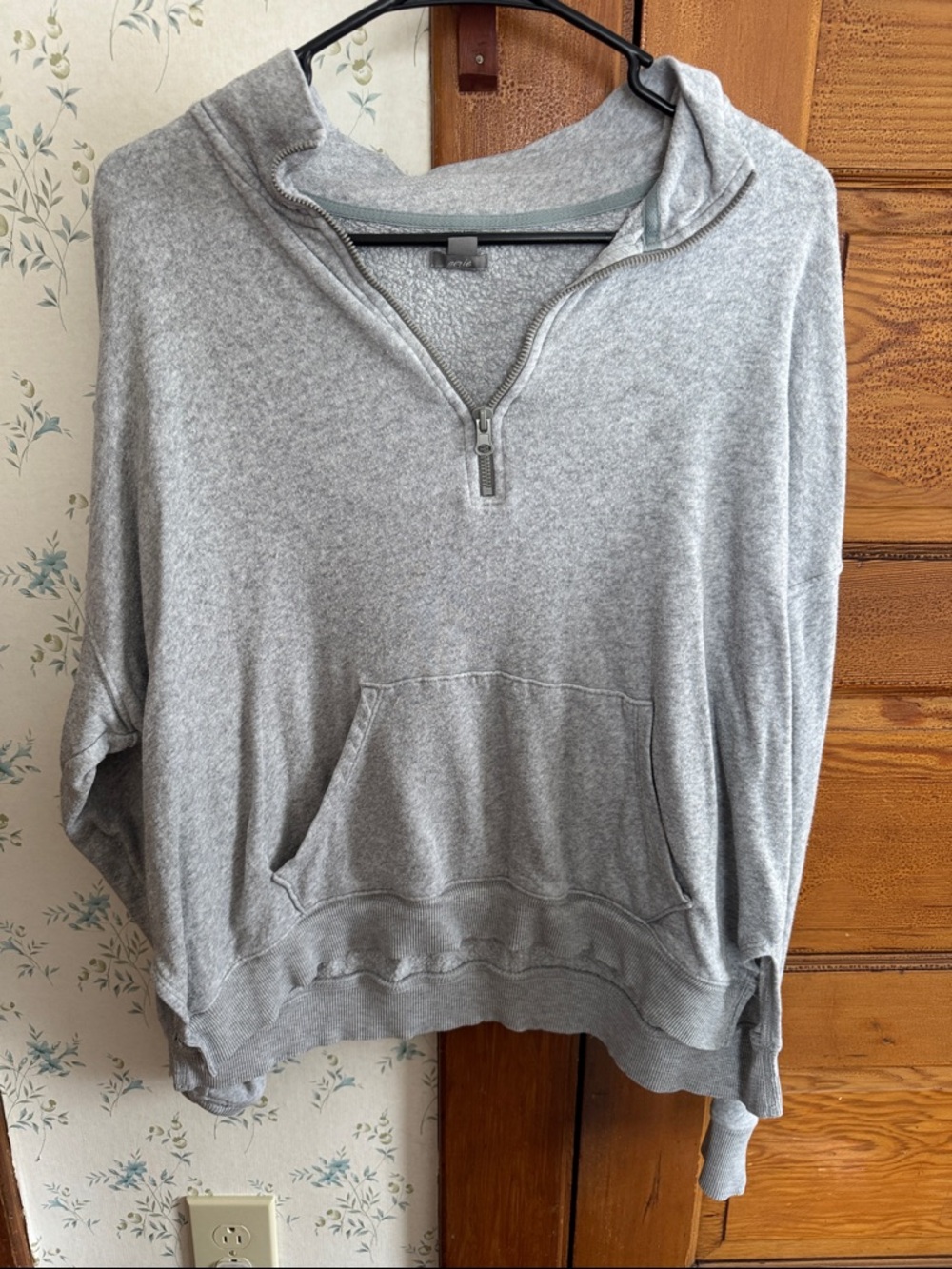 Aerie Heather Gray Half-Zip Pullover Hoodie